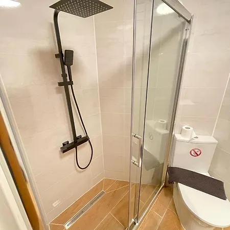 Modern 3 Bedroom Townhouse With Patio * Пафос