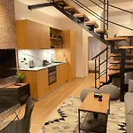 아파트 Modern 3 Bedroom Townhouse With Patio